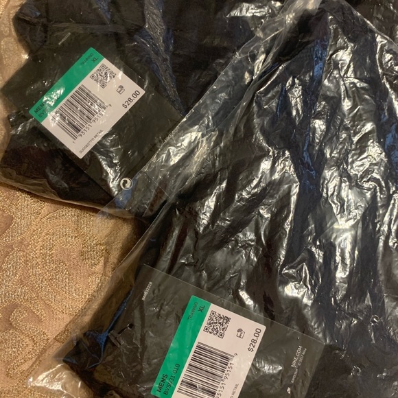 Men Nike Dri- Fit - Picture 5 of 6